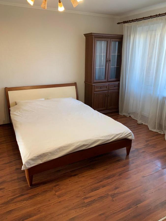 Apartment Next To Metro Station Pechersk Kijów Zewnętrze zdjęcie