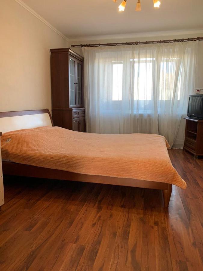 Apartment Next To Metro Station Pechersk Kijów Zewnętrze zdjęcie